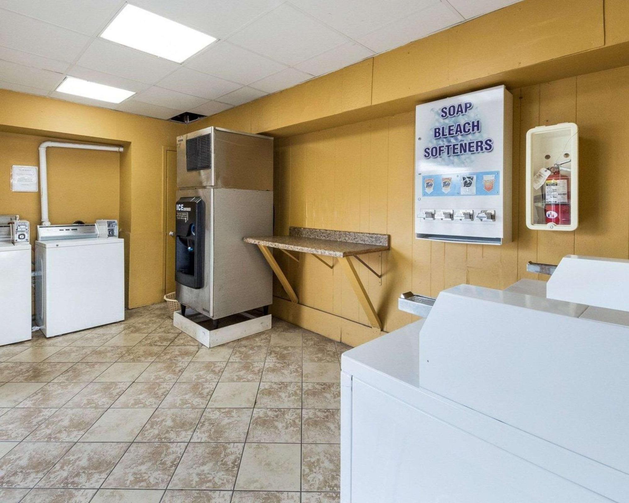 Quality Inn & Suites On The Beach Corpus Christi Exterior foto